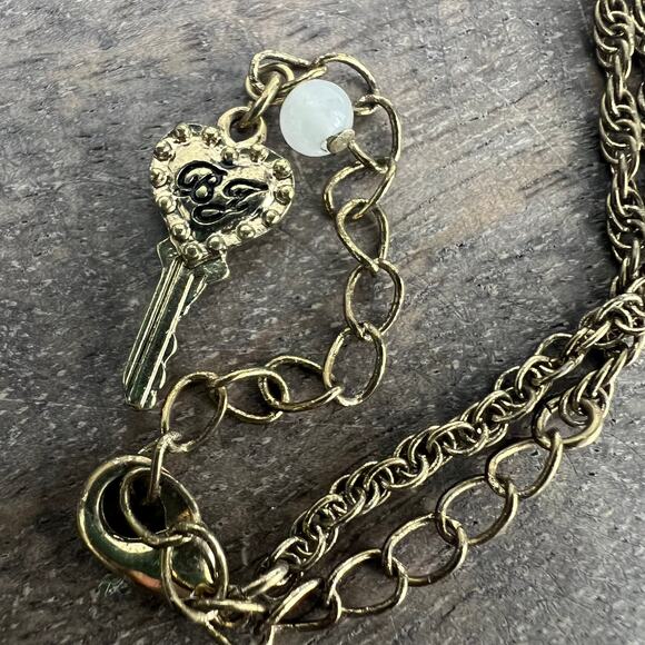 Betsey Johnson Signed Pink and Blue Gem Floral Heart Necklace on Bronze Chain - Picture 7 of 7